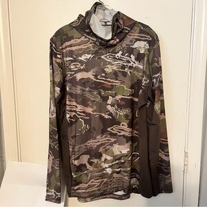 Under armor, ridge, reaper, turkey ninja hunting shirt, men’s Medium loose fit